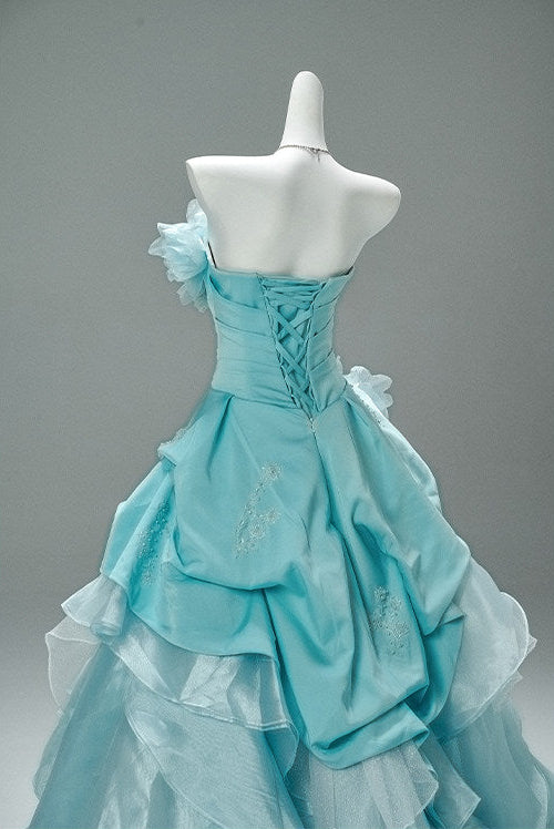 Astilan Gradient Gown