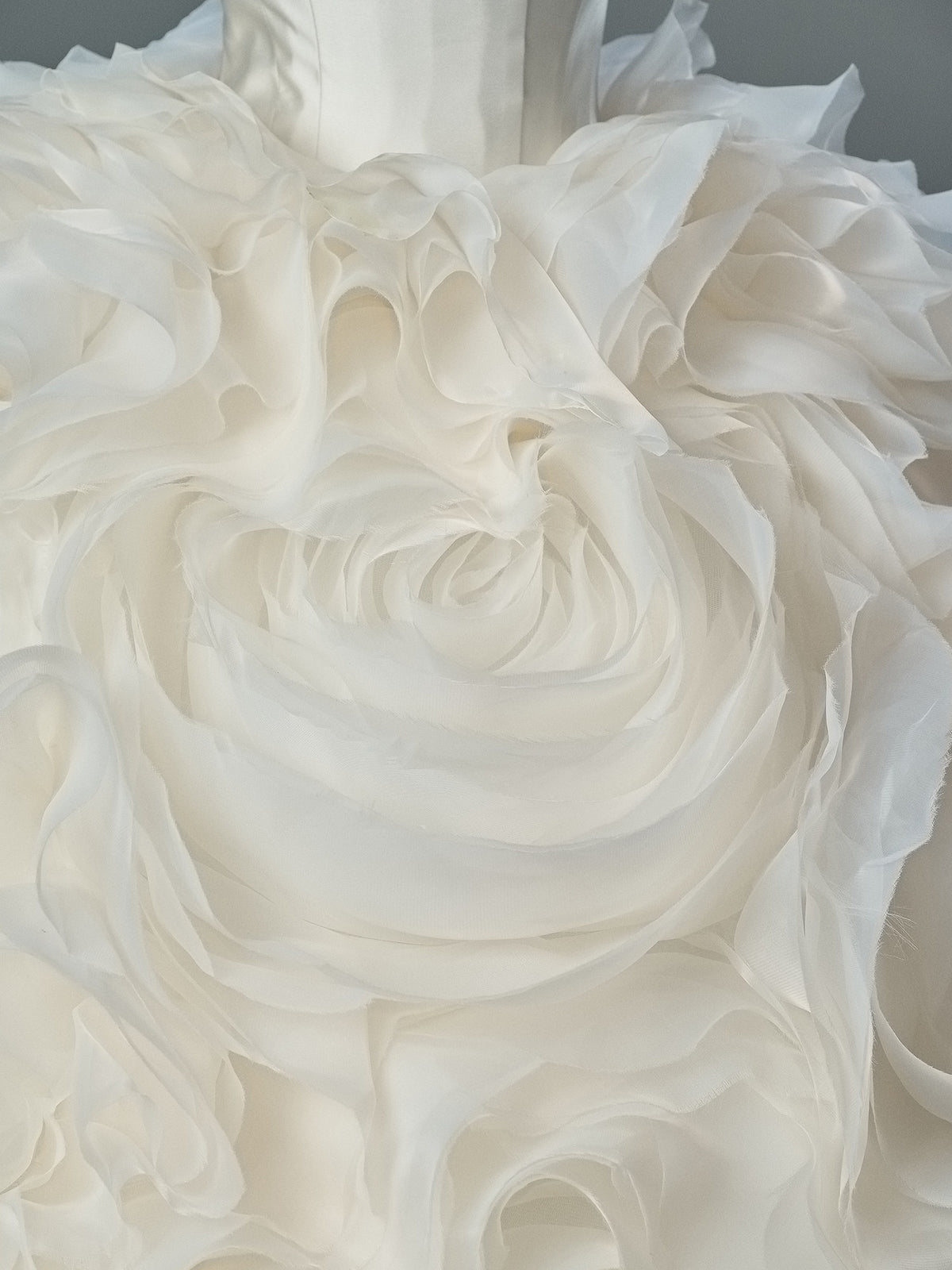 Pure White Lover Grand Skirt French Bridal Gown