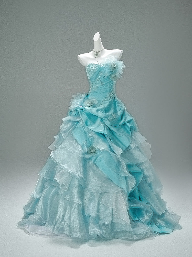 Astilan Gradient Gown