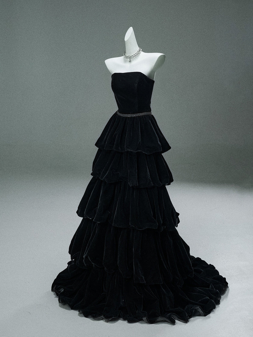 Statement Black Gown