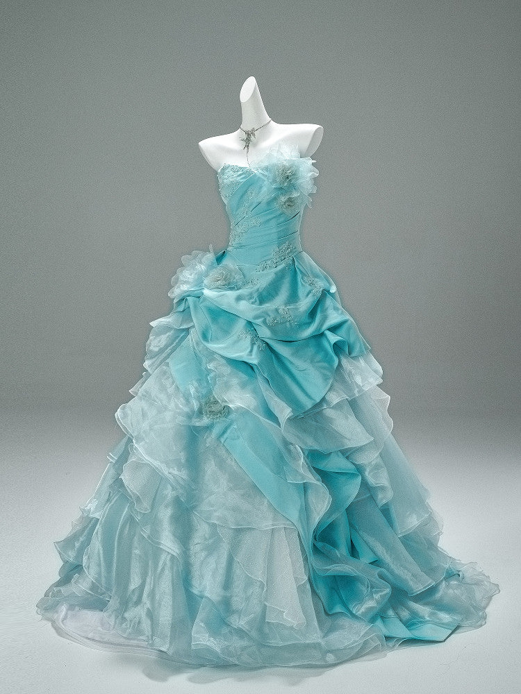 Astilan Gradient Gown