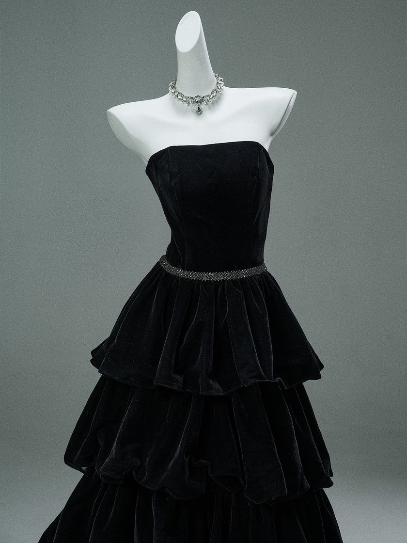 Statement Black Gown